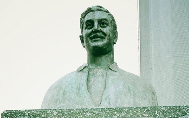 Tượng đài ông Jose Maria Acha – cha đẻ của giải La Liga
