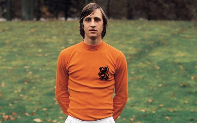 Thánh Johan Cruyff thời còn trẻ
